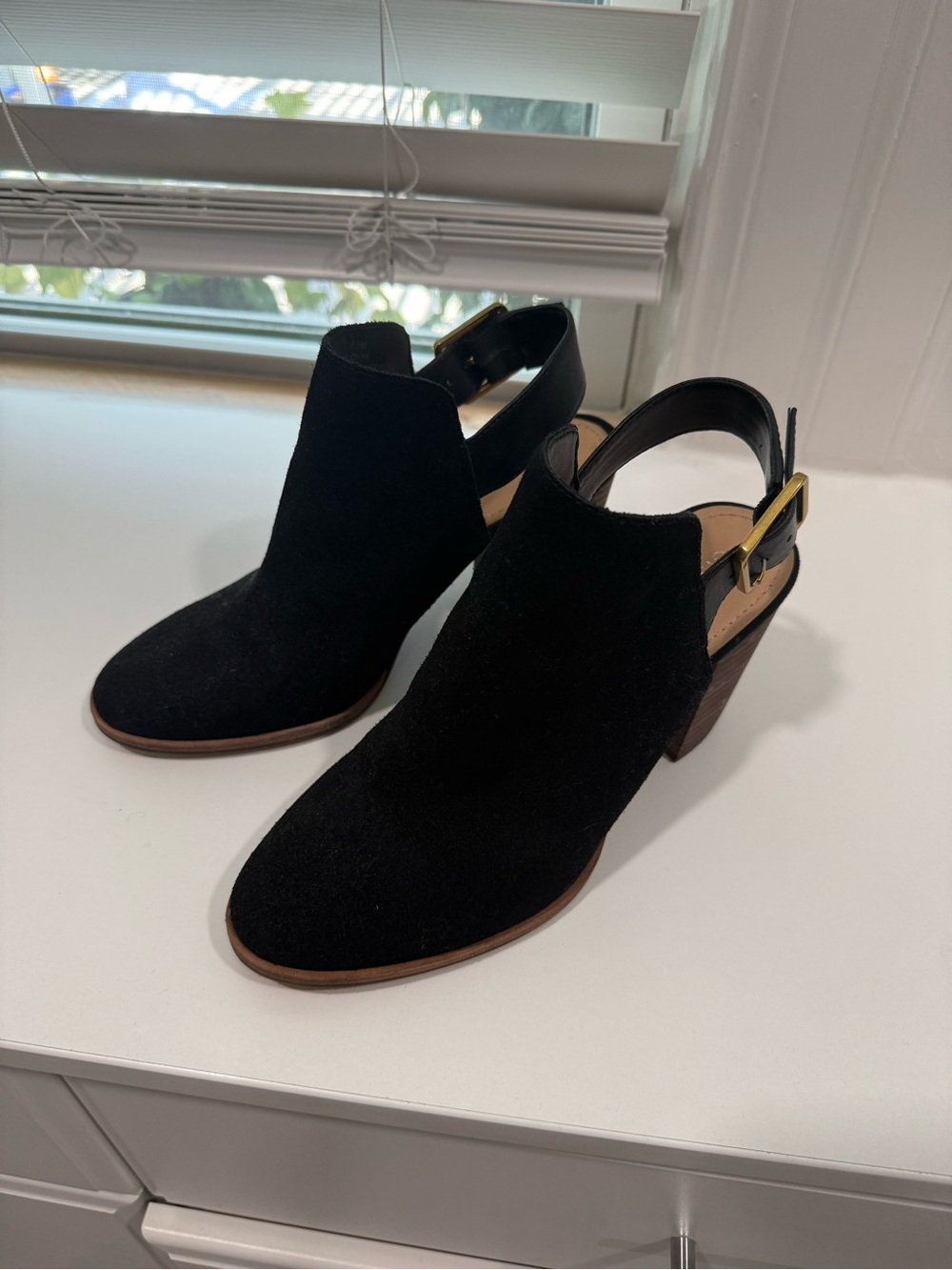 Gibson Latimer Black Suede Slingback Block Heel Mules